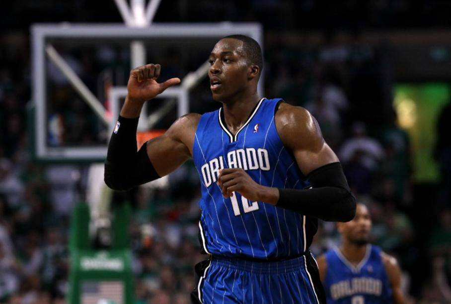 泰伦·卢：我现在是生气多过沮丧，今年的逆境真的很难克服（泰伦·卢：此刻愤怒多于沮丧，这个赛季的逆境确实难以克服）