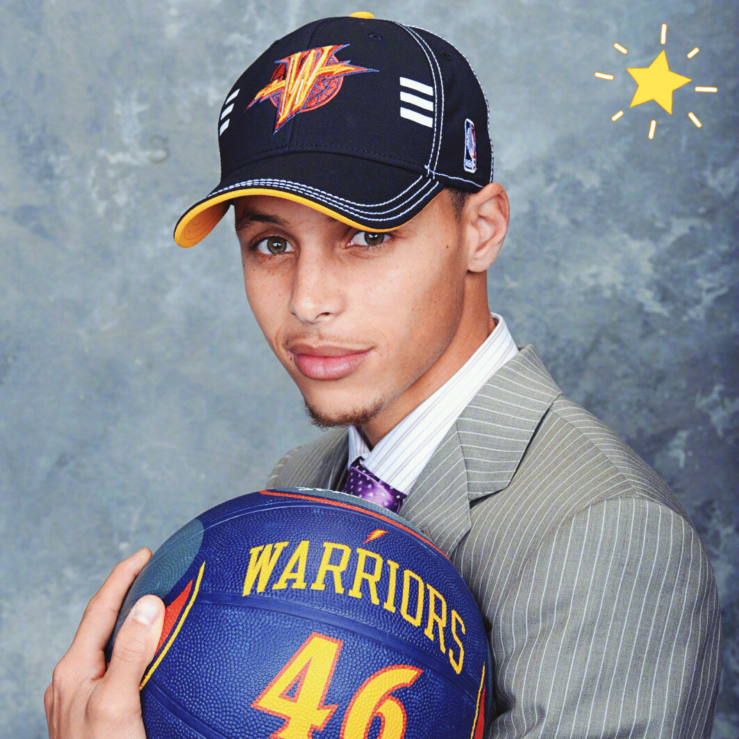 又犯规了！第二节刚上来杨瀚森补防科沃德又被裁判吹打手&已经3犯（次节开局杨瀚森补防科沃德再被吹打手，个人犯规已3次）