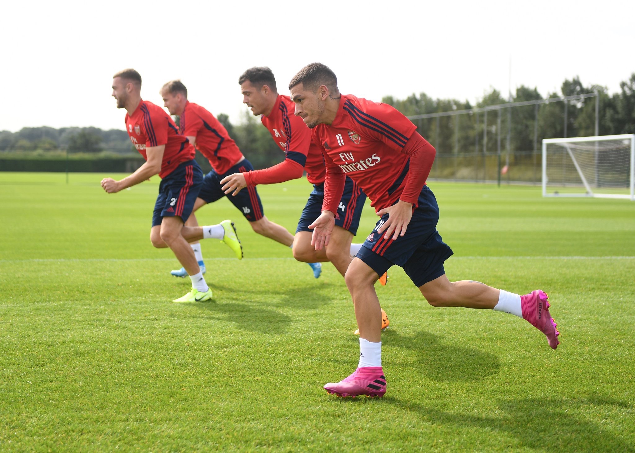 利物浦决定出售萨拉赫，高层认为其已造成不可挽回损失，计划启用塞梅尼奥替代。（利物浦将出售萨拉赫：高层称影响已难挽回，拟启用塞梅尼奥接替）