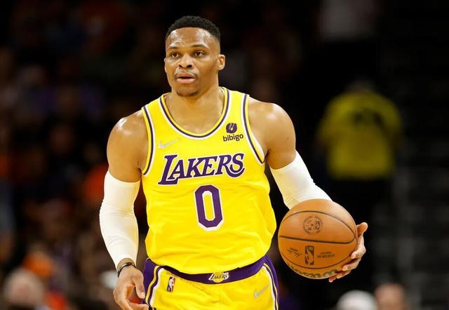 恩佐：为了转会切尔西曾求过鲁伊-科斯塔，很感谢他放我走（恩佐：为转投切尔西曾求鲁伊-科斯塔，感激其放行）