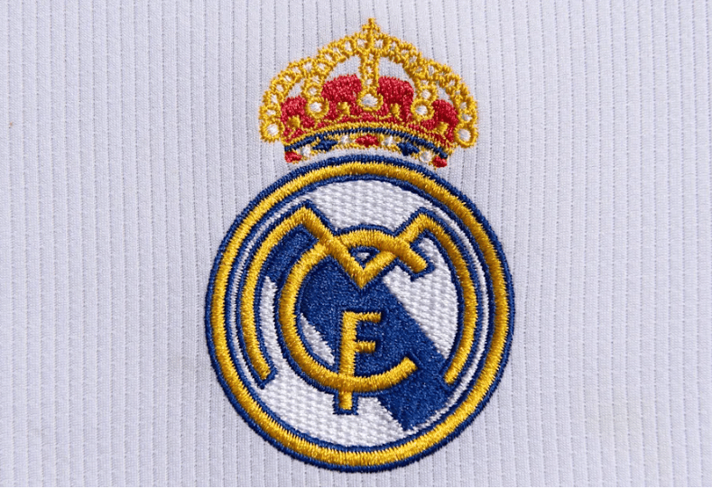 中足联发布2025职业联赛数据：中超场均净比赛时间上升7秒（中足联公布2025赛季数据：中超场均净比赛时间增加7秒）