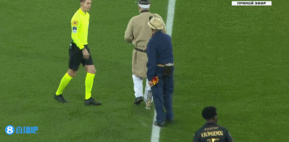 拜仁官方：于帕梅卡诺因负荷管理未进战圣保利大名单